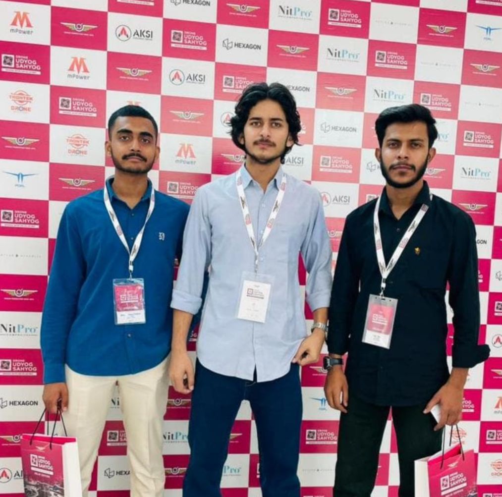 Drone Udyog Sahyog event at IIT Delhi with participants and speakers